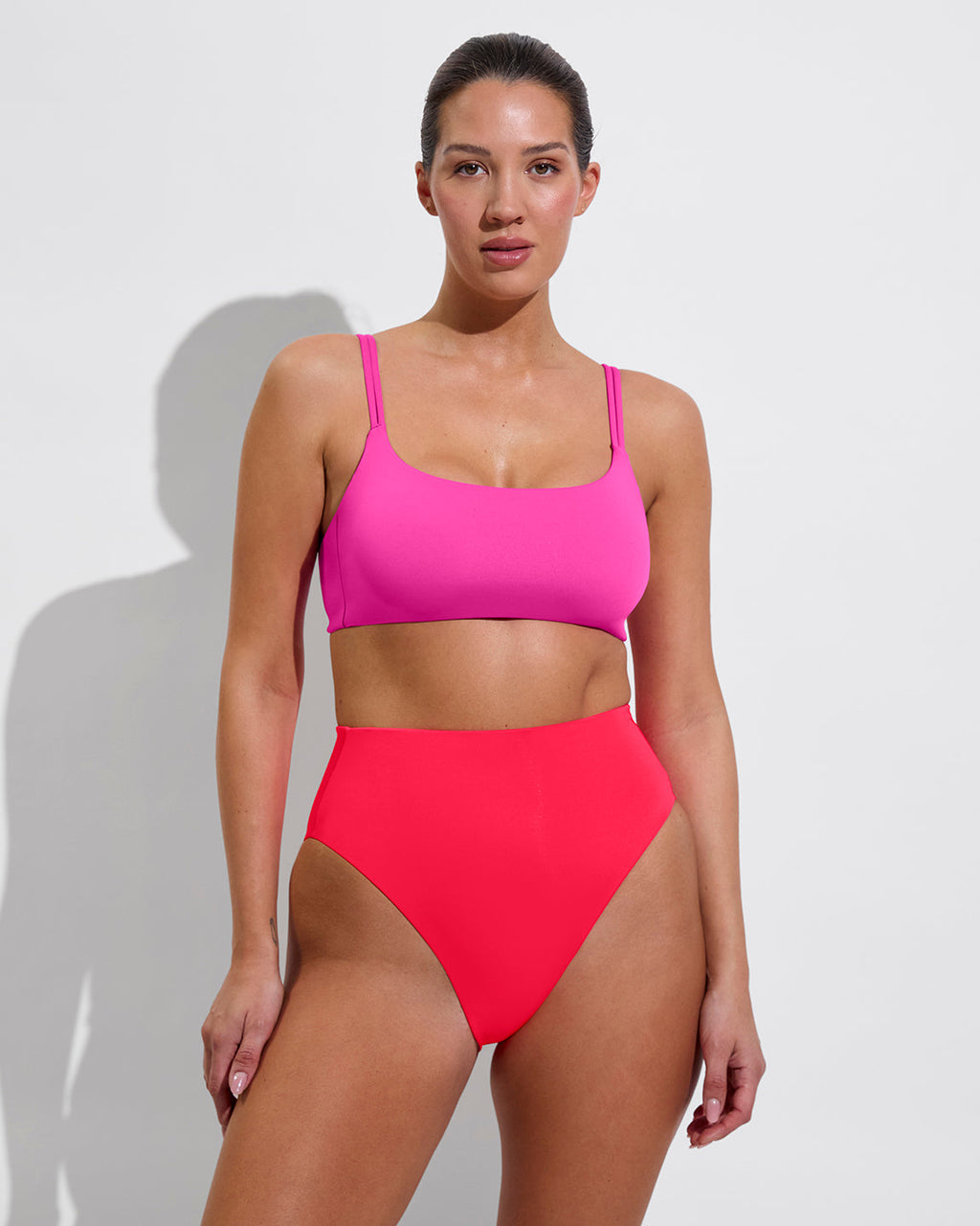 Pool Days Top D+ - Hot